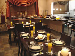 Melmoth Accommodation - Melmoth B&B Accommodation - Golf View Lodge for luxury, affordable accommodation in Melmoth - dining